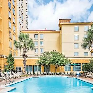 La Quinta Inn & Suites By Wyndham San Antonio Riverwalk